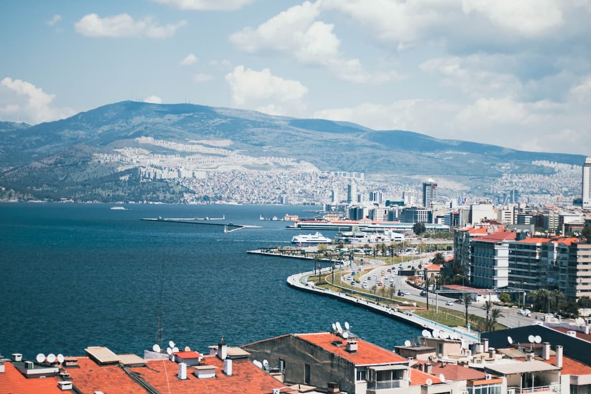 How Much Is a Flight From Tashkent to Izmir? 2026 Prices and the New Direct Route